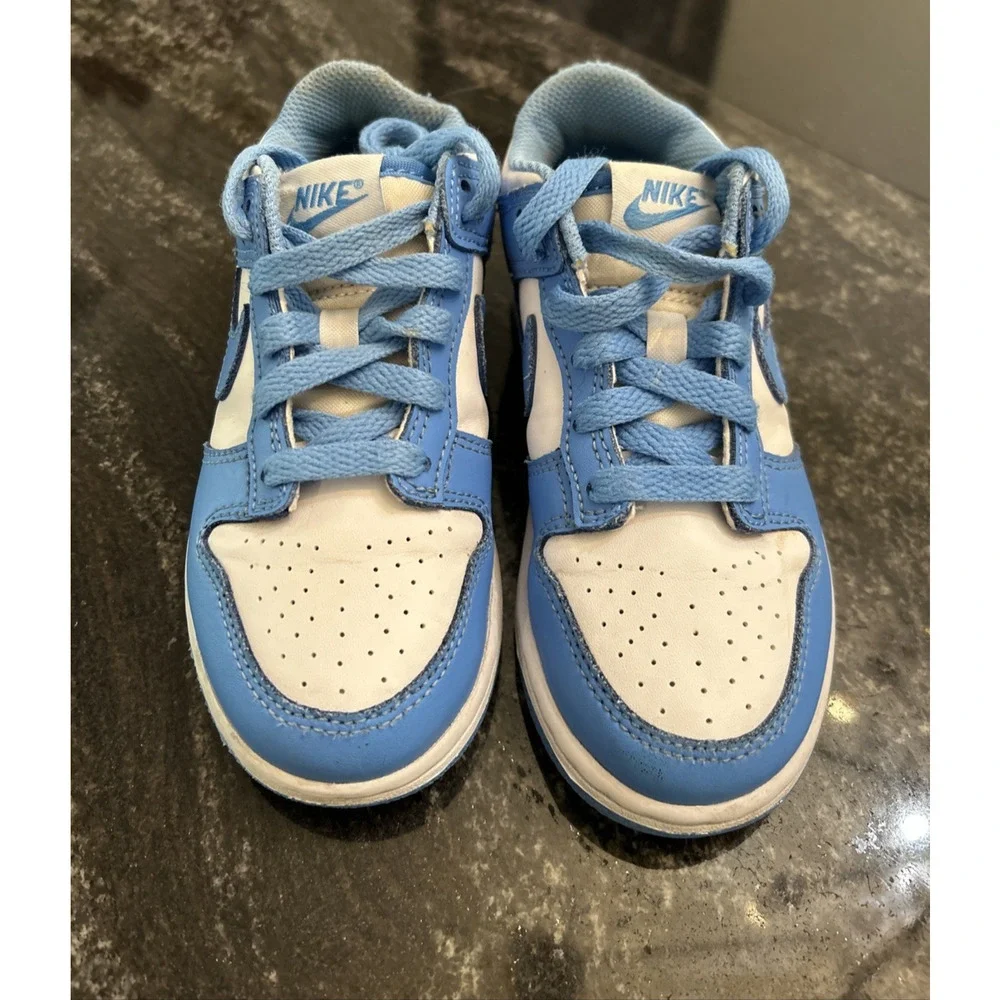 Nike product pair